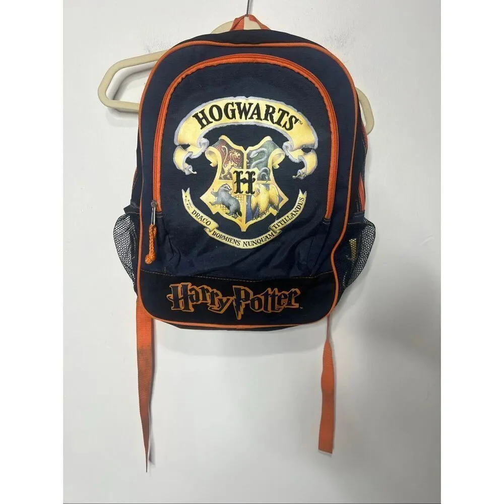 Harry Potter Hogwarts Vintage 2001 Crest Backpack Great Condition